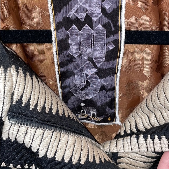 GWEN OWNED! - L.A.M.B. Juliet Zebra Print Blazer - Picture 3 of 12